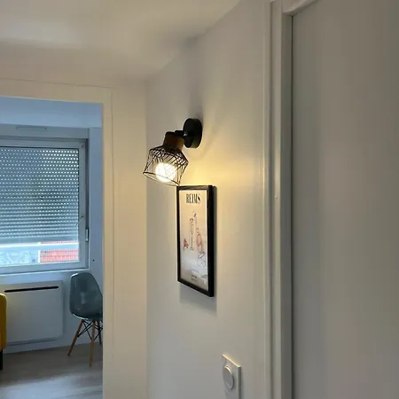 Le Cocon Des Sacres 아파트