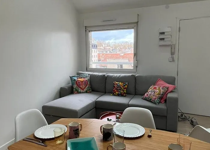 Lägenhet Le Cocon Des Sacres Reims